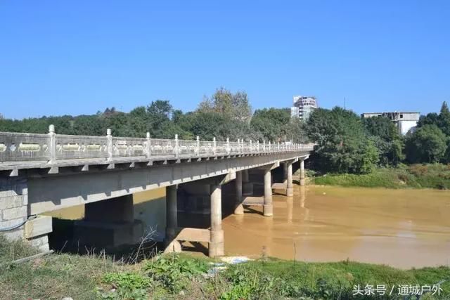 通城县多少人口_通城县黑老大赵姑照片