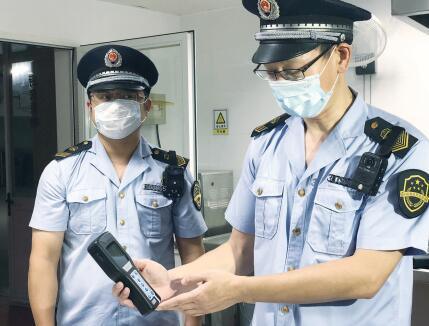 上海市食药监局开展中小学校集体用餐专项检查