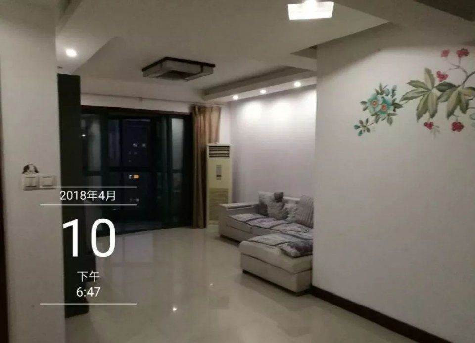 房东出国急卖房!扬州京华城旁140精装三房，只卖220万!