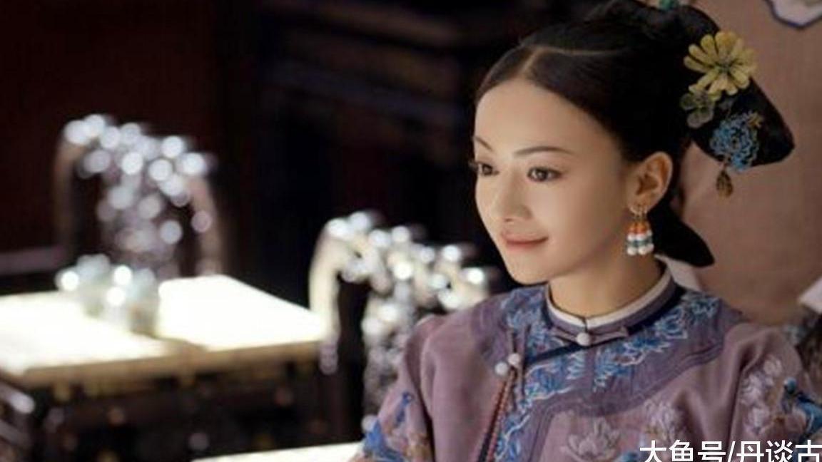 圣女顺嫔本是娼妓出身, 失宠被打入冷宫, 璎珞一