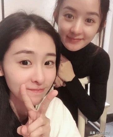 赵丽颖月子照片流出,附赵丽颖抱小孩照片,素颜