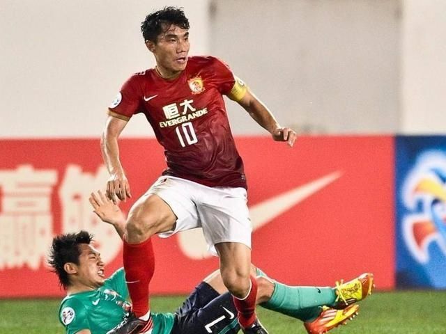 郑智成为中国足球第一人 9次夺冠谁与争锋?_【