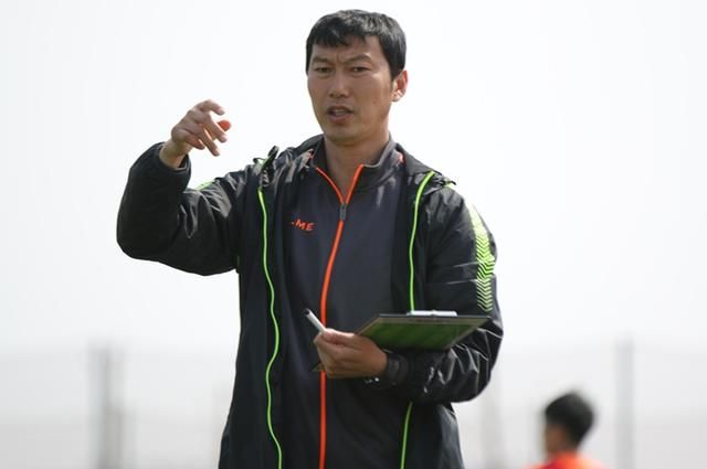 鲁能前国脚卸任滨州东辰执教中冠新军,目标仍