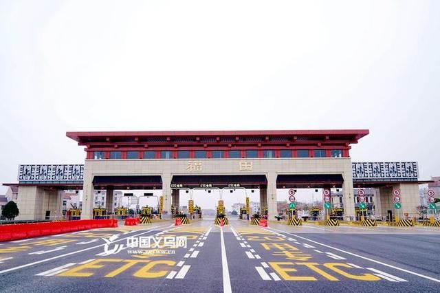 元旦那天高速公路免费吗