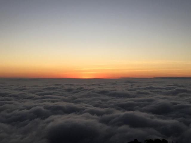 白色武功之龙山村-发云界-金顶-索道