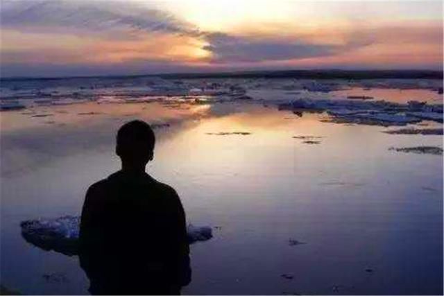 古人云:富不忘三人,穷不忘三事,啥意思?老祖