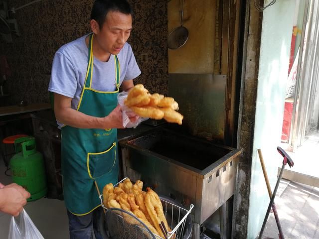 除了郑州的胡辣汤，还有哪儿的会恁球辣呢?