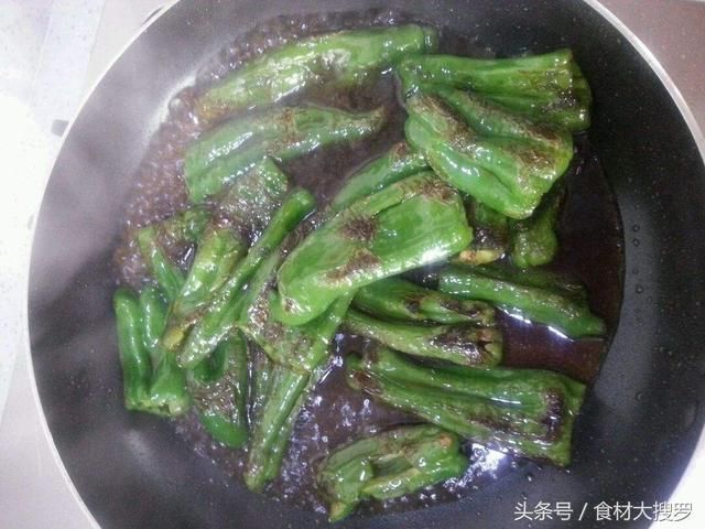 辣椒最好吃的两种做法,开胃下饭吃着过瘾,拿来待客非常撑面子