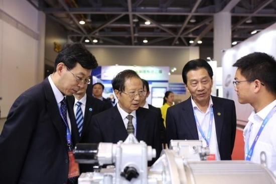 2017全球未来出行大会在杭州正式开幕_【今日