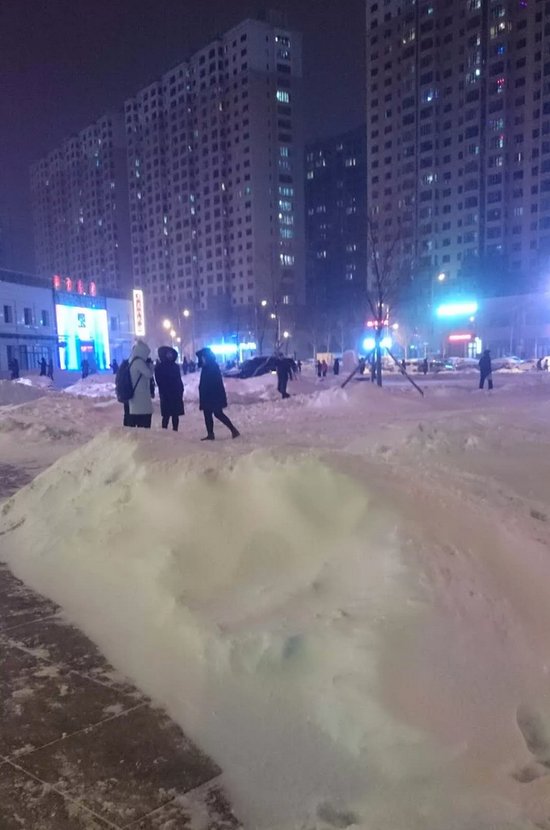 哈尔滨大妈有多疯狂?顶着暴雪和8级风坚持跳广场舞