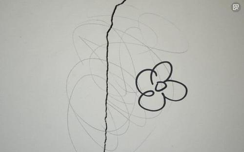 不管白墙有多脏多旧,教你不用一滴水,一擦特干