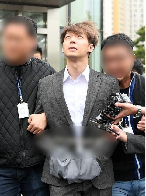 重启朴有天和黄荷娜当面对质,对于吸毒的否认