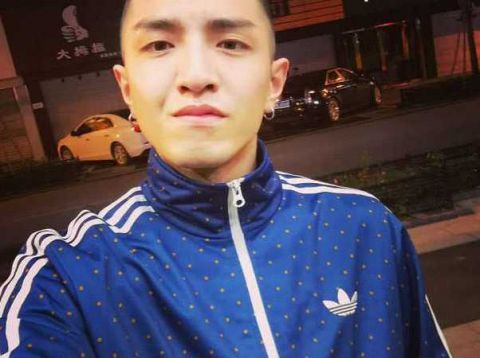 金瀚v寸头过的寸头,女生看到,接受最后,粉丝:原嫌发型裙子图片