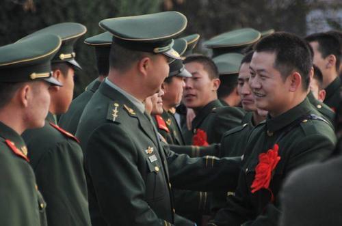 军人退伍后有多少退役金?最高可拿60多万