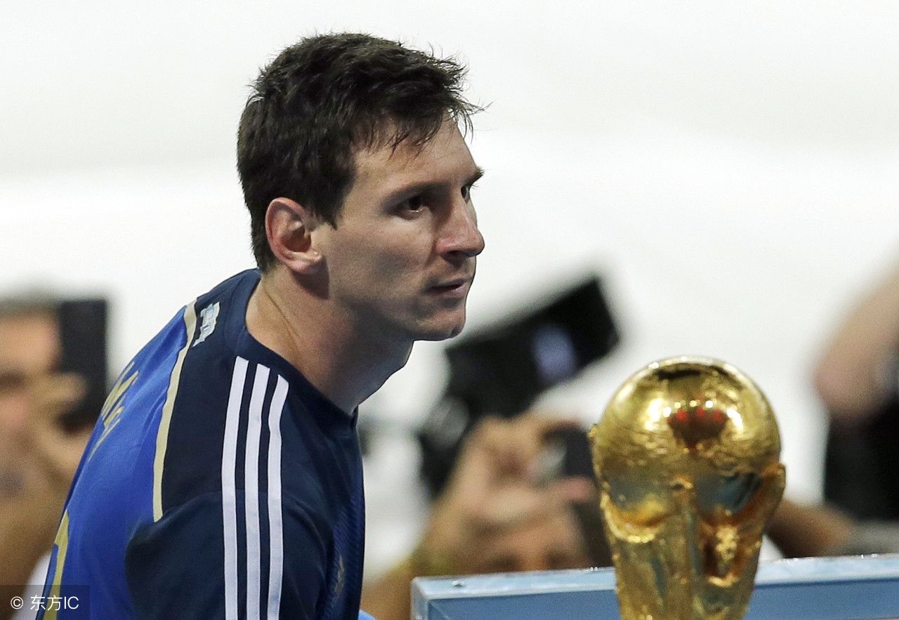 梅西世界杯前的荣与辱,跌倒之后必然会站起来