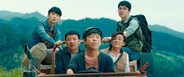 《我和我的家乡》首日破2.6亿，这位客串两分钟的角色实在惊艳