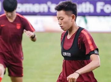 法国U20女子世界杯,中国队5:2大胜英格兰,无数