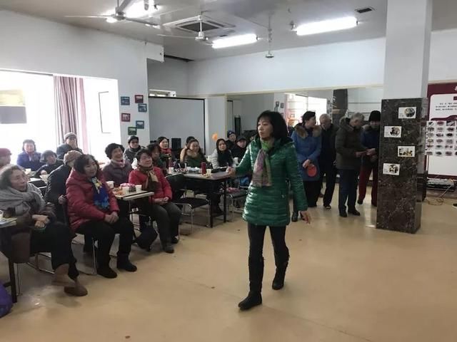 集虹苑社区新春联谊会,党群一家闹新春