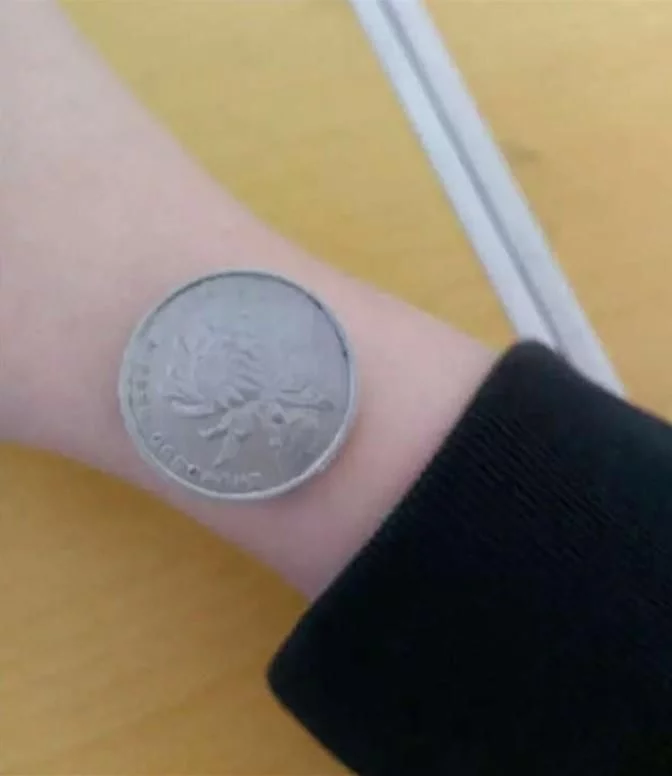 幽默笑话:和对门哥哥喝酒,他感慨在镇上做过十多样生意 幽默笑话:和对门哥哥喝酒,他感慨在镇上做过十多样生意