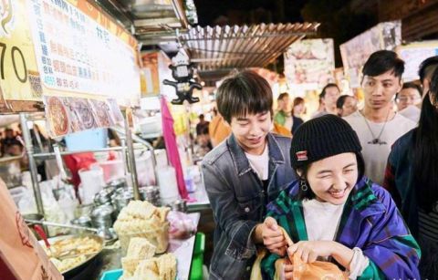 张子枫《向往的生活》最新剧照曝光 看到照片