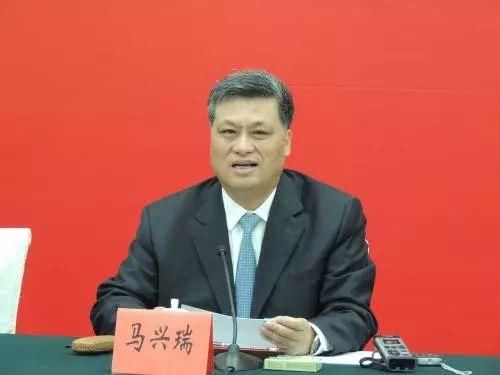 广东山东两强省主官公开亮啥短?