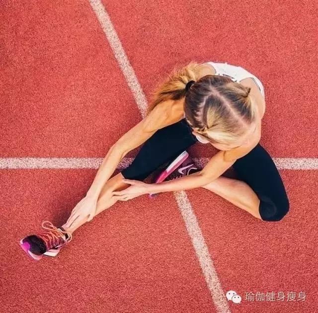 跑步丨怕膝盖疼小腿粗 跑步该用什么脚步姿态