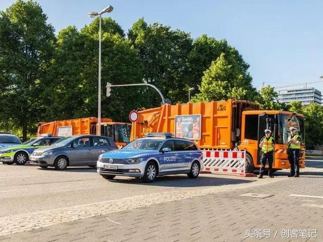 从鸵鸟保姆到地铁推手，这12种工作在国外有，但在国内可能不存在