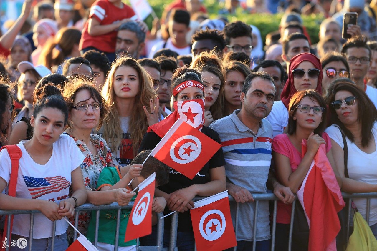 2018世界杯,英格兰大战突尼斯,捧场的球迷们