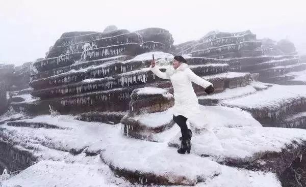 这是贵州最全的冰雪景观！美得有点猝不及防……