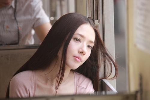 郭碧婷挺孕肚跟向佐现身老到认不出 网友：还没生就老成这样，生了不敢想