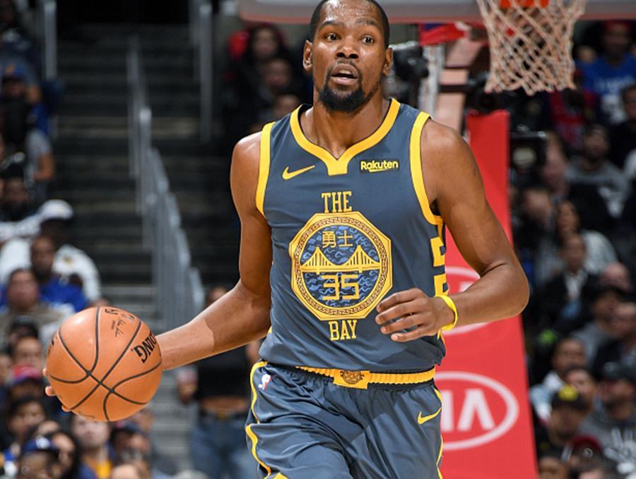 破案了!勇士队为何频繁穿带中文球衣?网友:竟