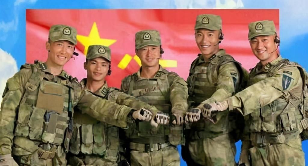 《战狼》庄小龙:吴京部队的班长,曾代表中国参加特种兵猎人集训