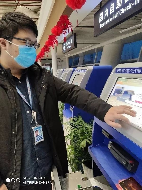 解放军武汉逆行