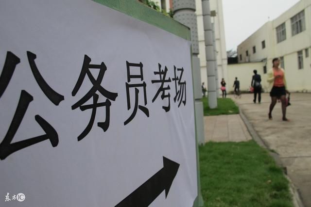 历年国考个各学历都招多少人?大专生有戏吗?