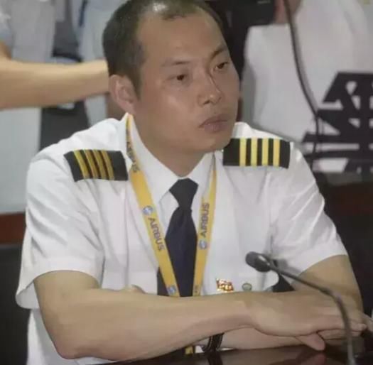成功迫降!战友眼中的川航机长刘传健