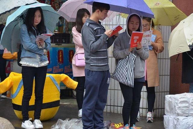 是不喜欢公务员还是怕考不上?为什么考公务员