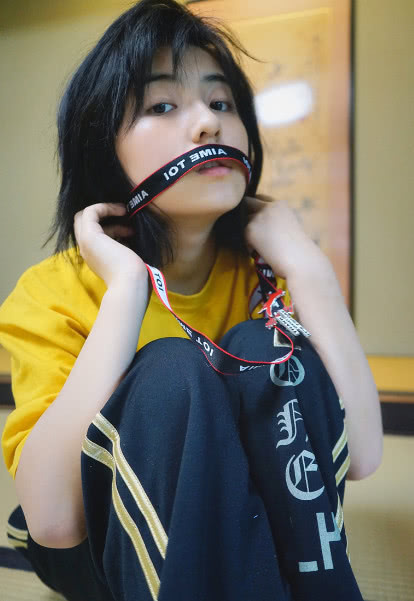 张子枫《向往的生活》最新剧照曝光 看到照片