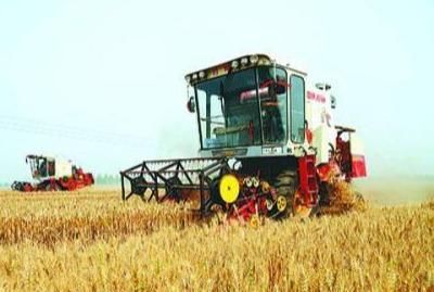 助推农业机械化