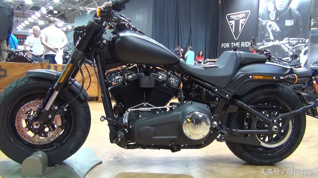 车展实拍2018款哈雷肥霸,外形相当威猛!