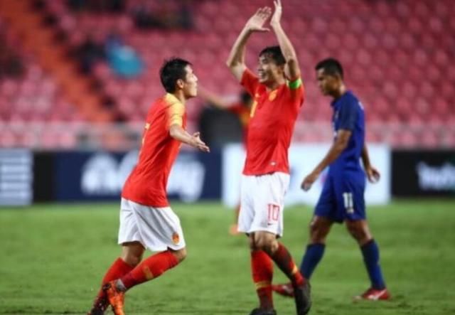 FIFA最新排名:中国男足继续下跌列亚洲第7 连
