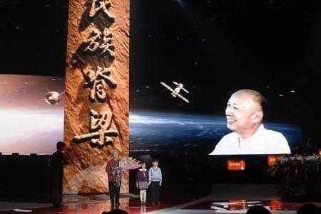 钱学森到底有多强大？没有他Spacex绝不能把特斯拉送到太空