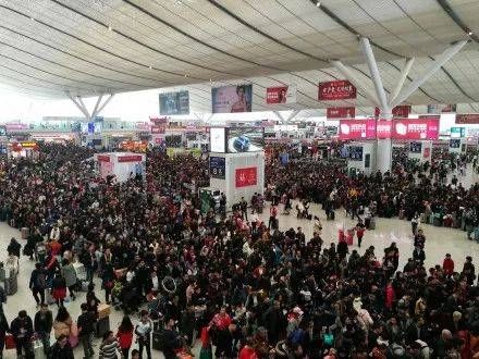 秒掉20万人就挤爆的深圳北站！！！广州火车站，是检验春运效率的