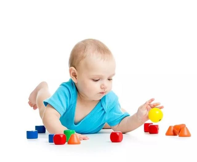 诺妈分享0-3岁宝宝越玩越聪明的21种玩具(按月