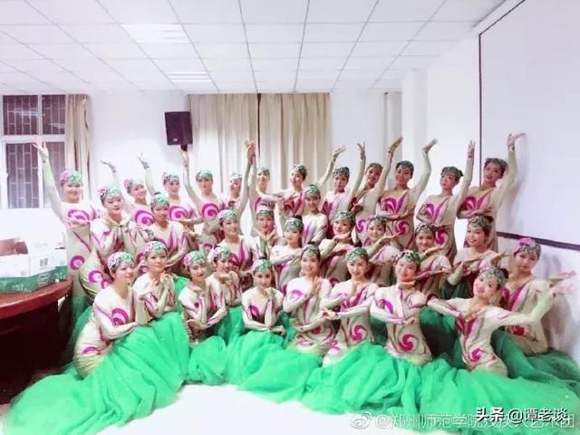 聋哑人也能学舞蹈?他们靠老师跺脚感受节奏,1