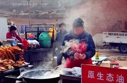 扒一扒陕西最忒色的乡村集市，土鸡山珍干果齐活很！