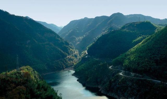 浙江隐藏的7条如诗如画的绝美“天路”你去过几条？