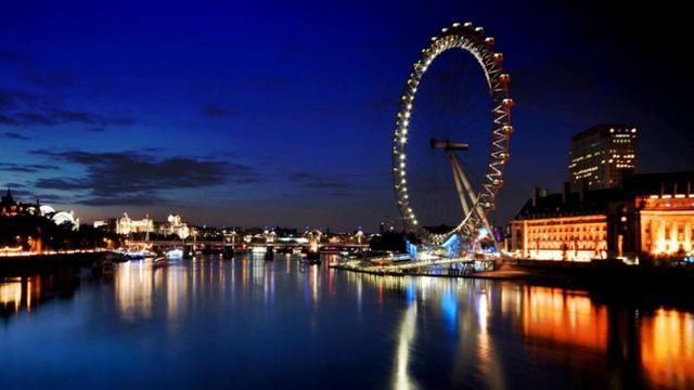 全球最拥挤的3个城市,挤到变形游客都要去