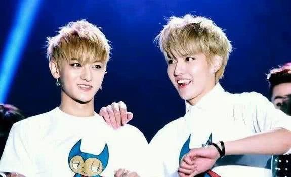 吴亦凡鹿晗为黄子韬庆生张艺兴沉默,网友侃EX