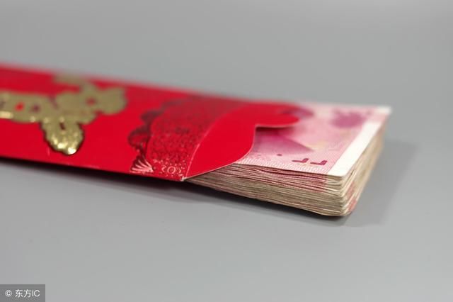 大年三十，婆婆给孙女包红包，我气得差点把婆婆给打了！