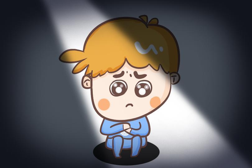 这个年龄阶段的宝宝打人很正常,但家长的错误